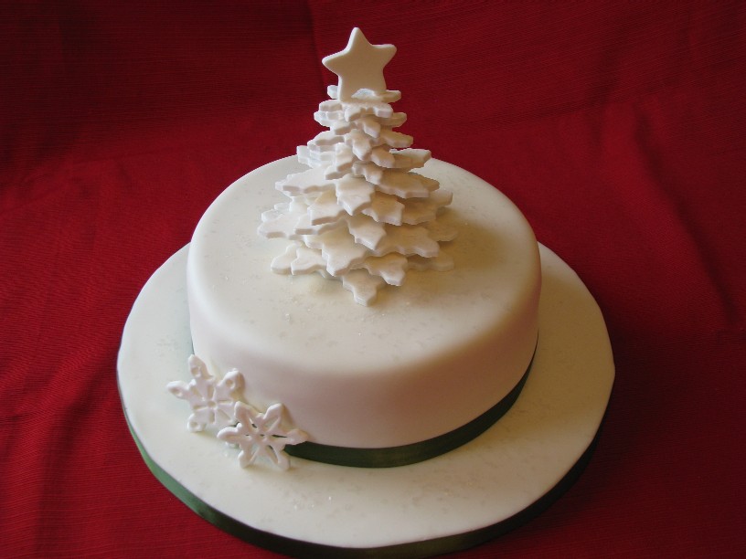 Fondant Christmas Cake Decorations