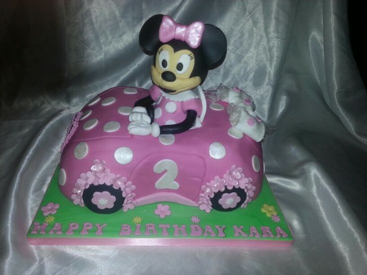 Minnie Mouse Car Cake