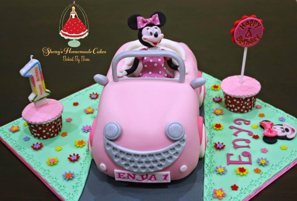 Minnie Mouse Car Cake