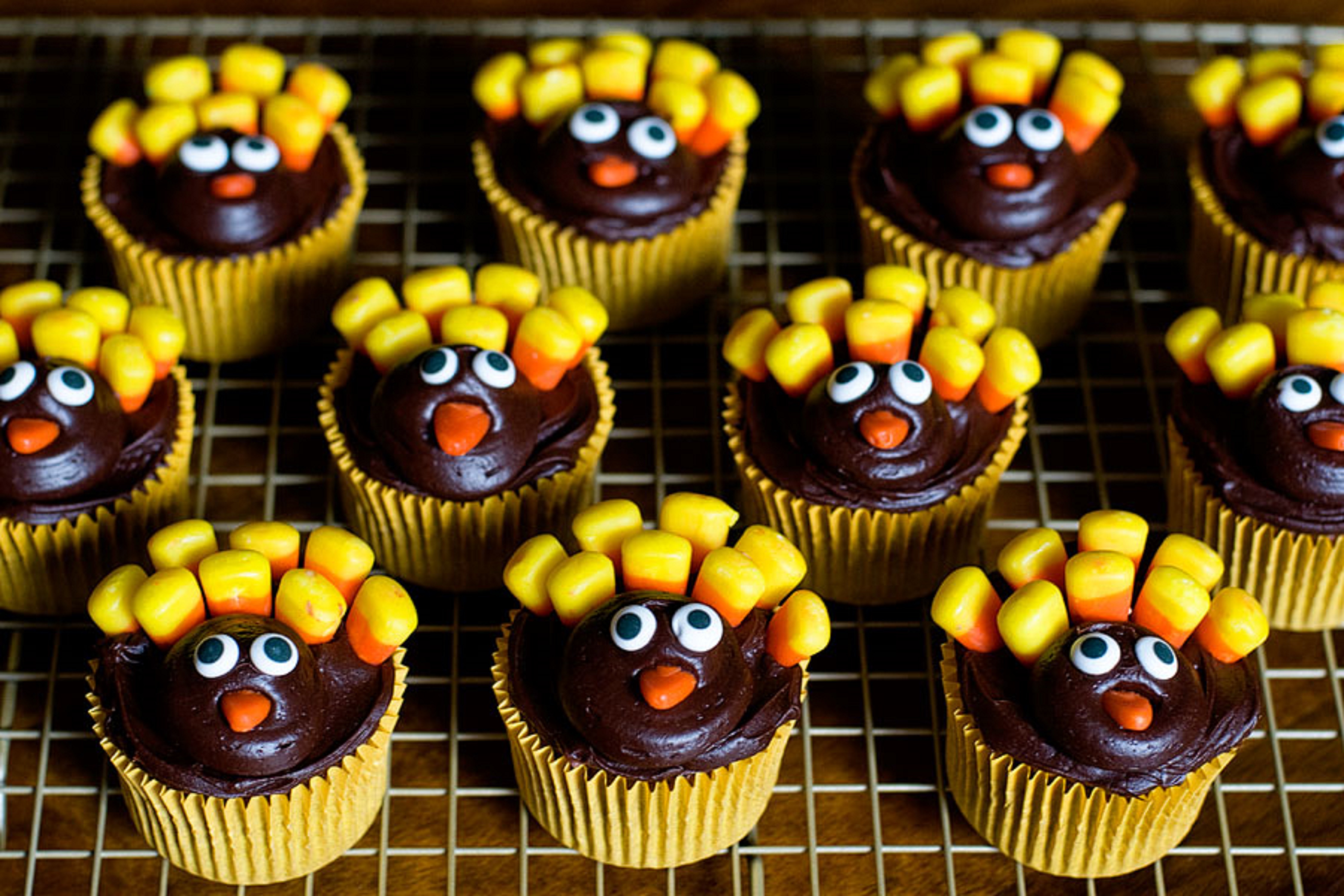 10 Best Cupcakes For Thanksgiving Photo Cute Pumpkin Cupcakes