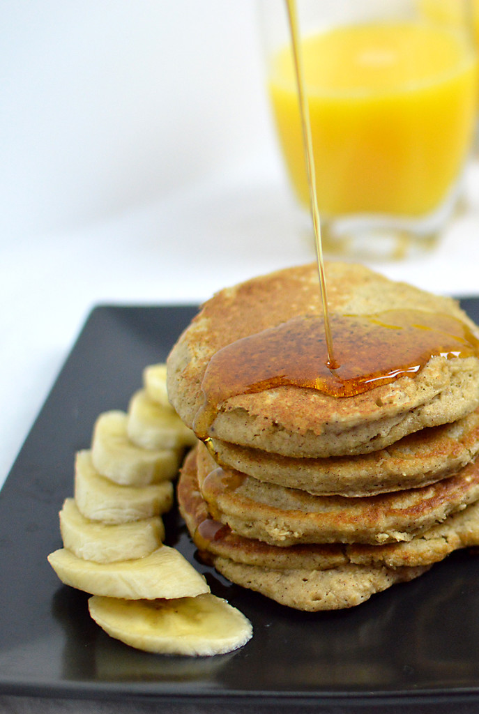 Banana Oat Pancakes