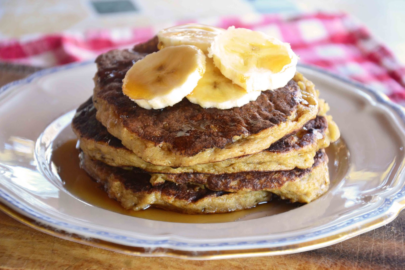 Banana Oatmeal Pancakes