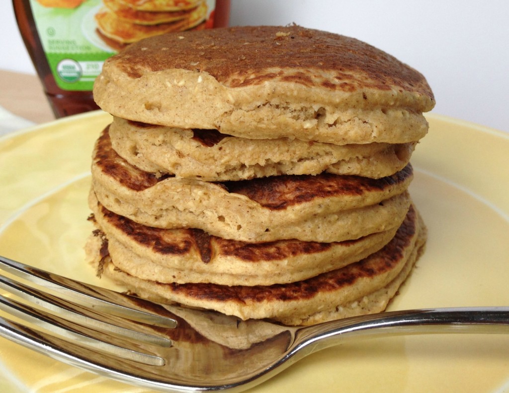 Banana Oatmeal Pancakes