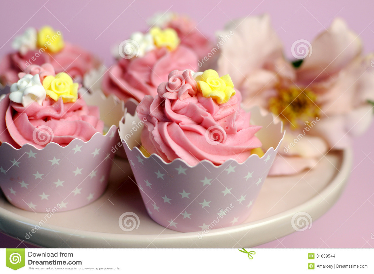 Beautiful Birthday Cupcakes for Women