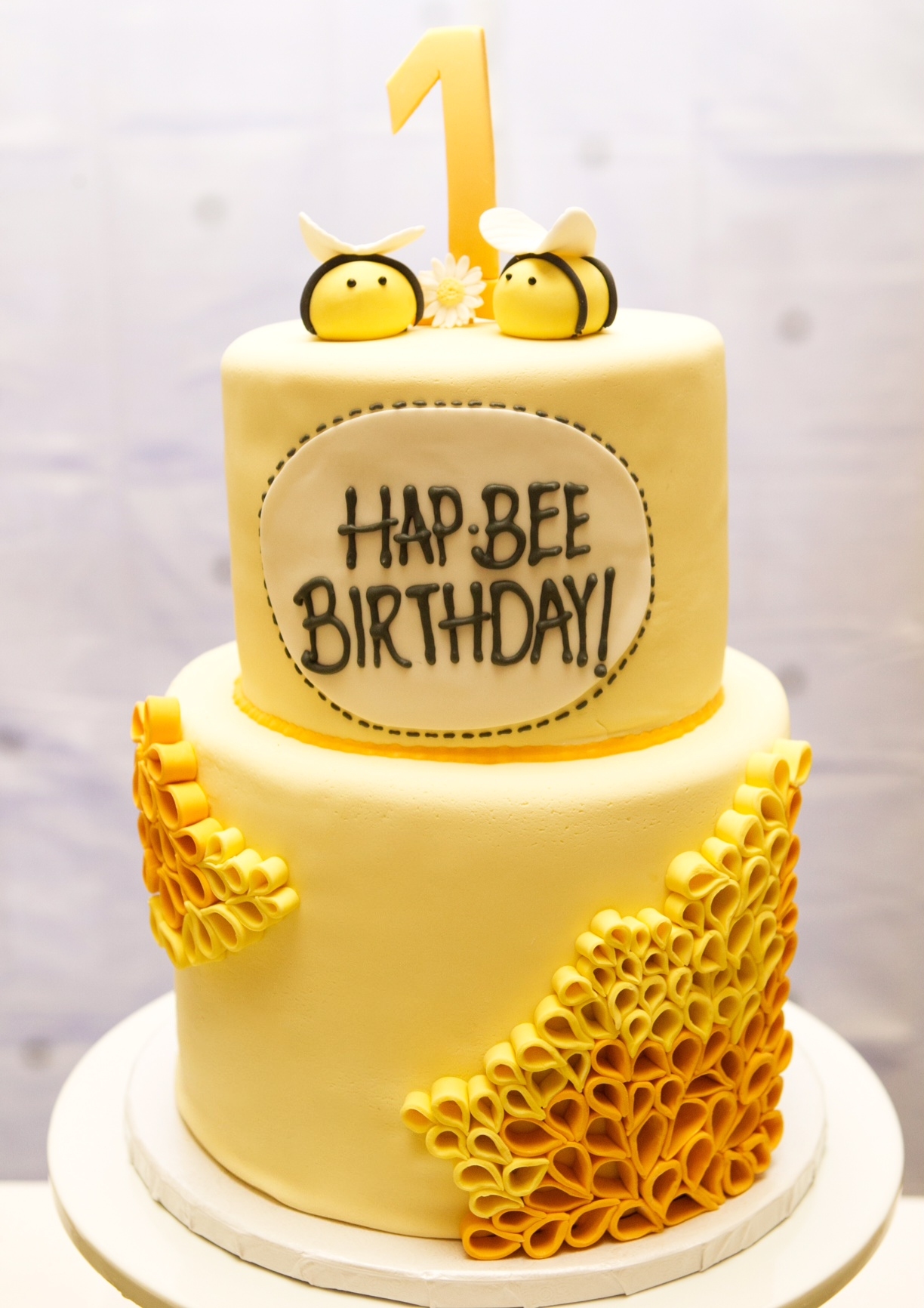 Bumble Bee Birthday Cake