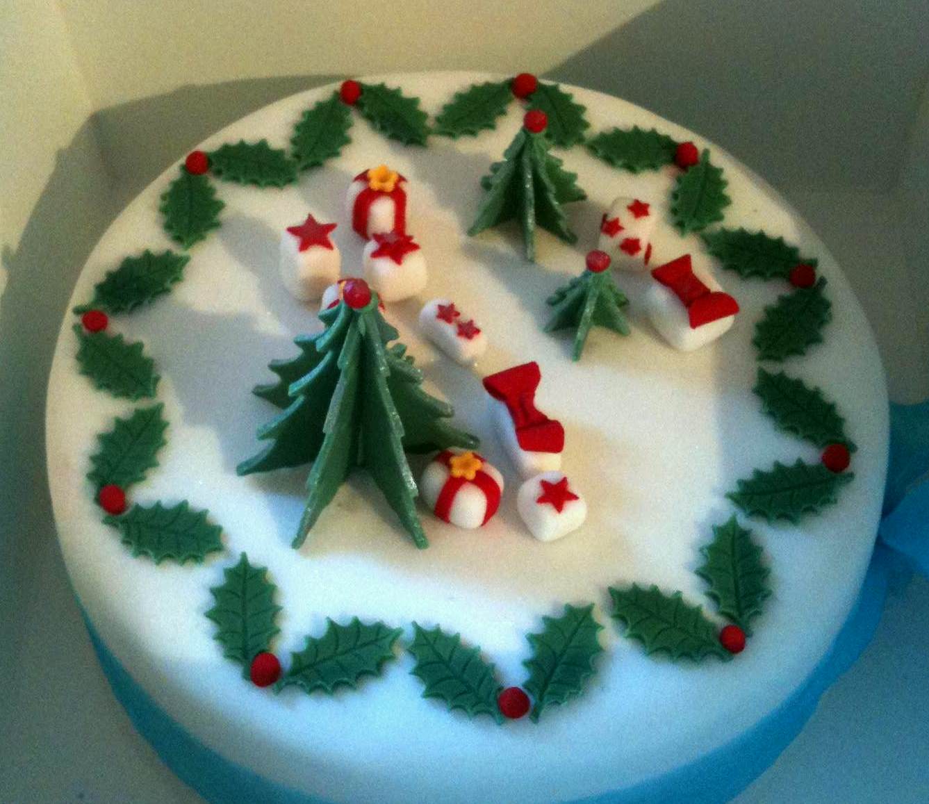 10 Photos of Christmas Cakes Cake Decorators