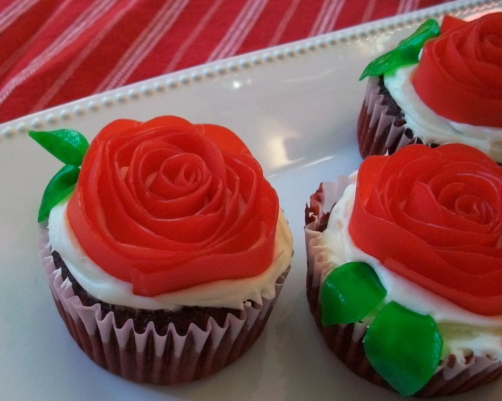 7 Photos of Valentine's Day Rose Cupcakes Fruit Roll Up