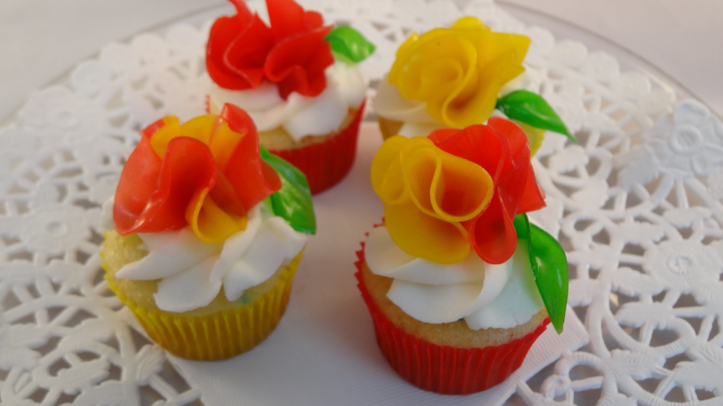 Fruit Roll-Ups with Cupcakes