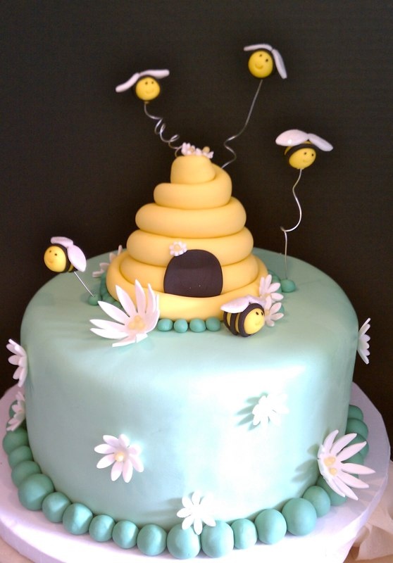 Honey Bee Birthday Cake