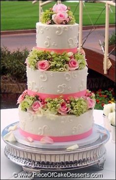 Wedding Cakes with Flowers Between Layers In