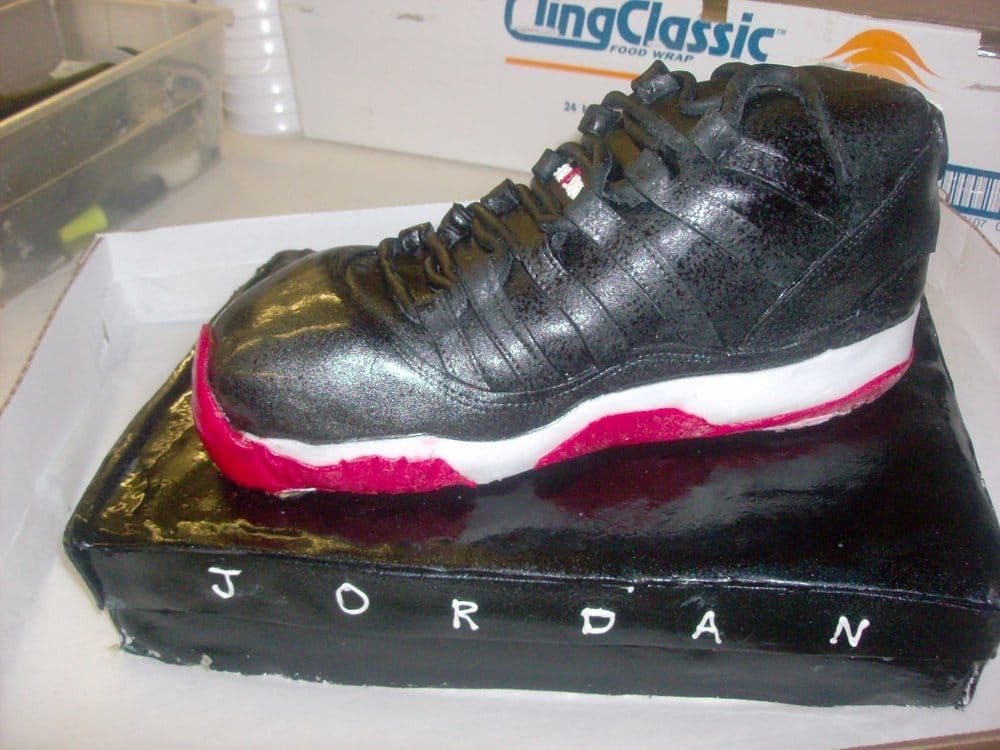 Air Jordan Shoe Box Cake