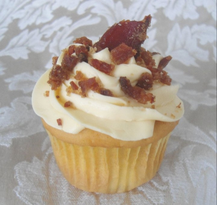 Pancake Cupcakes with Bacon