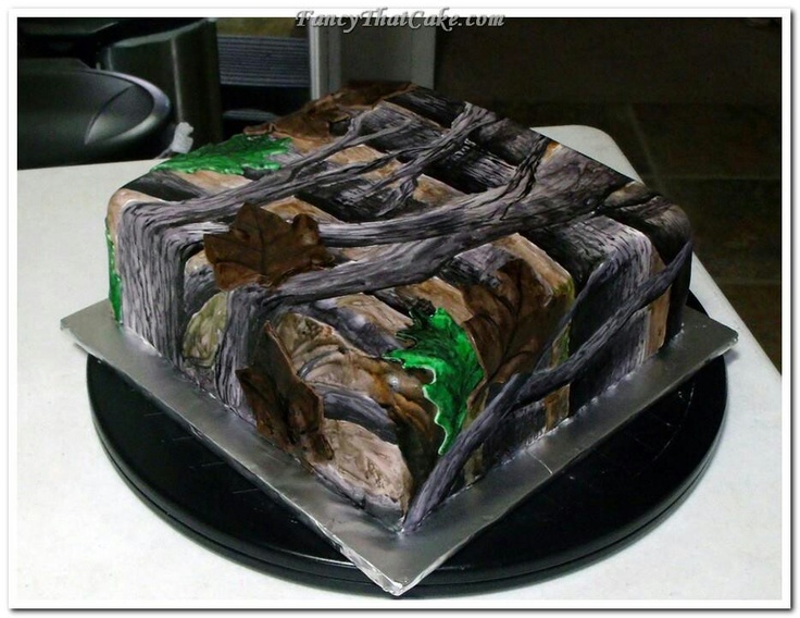 Realtree Camo Fondant Wedding Cakes