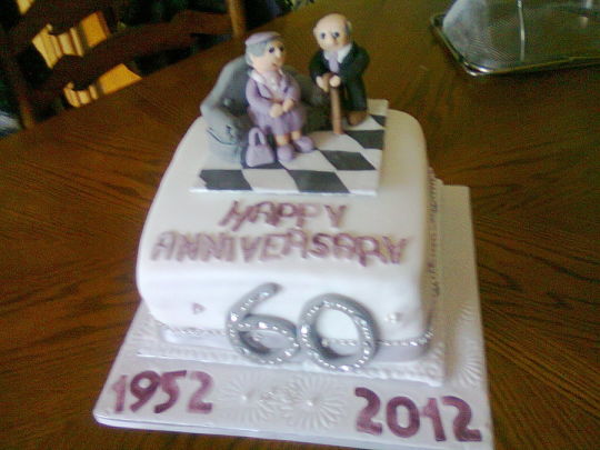 60th Wedding Anniversary Cake