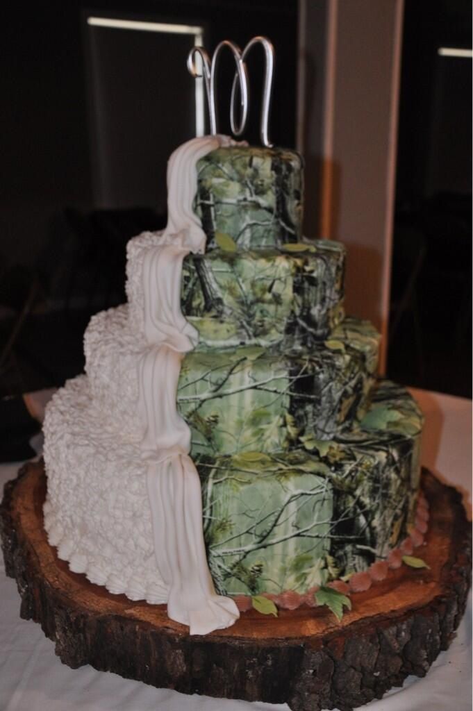 Camo Wedding Cake Ideas