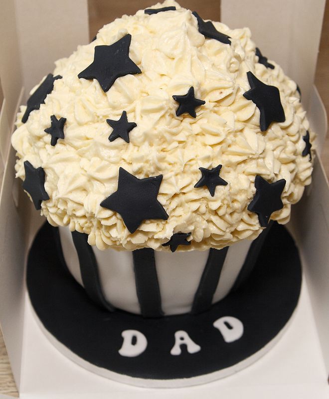 Father's Day Cupcake Cake