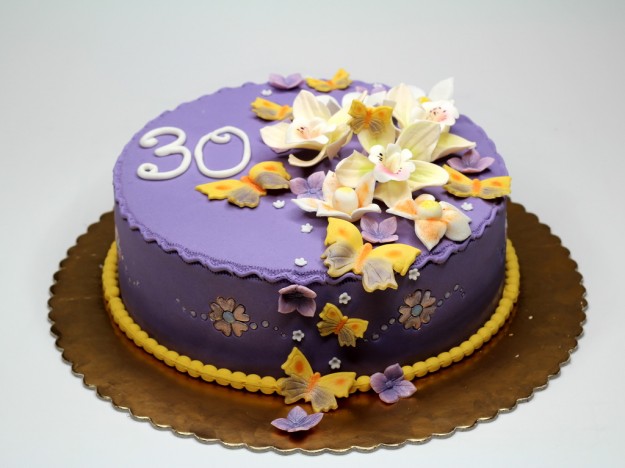 13 Photos of 30 Amazing Birthday Cakes