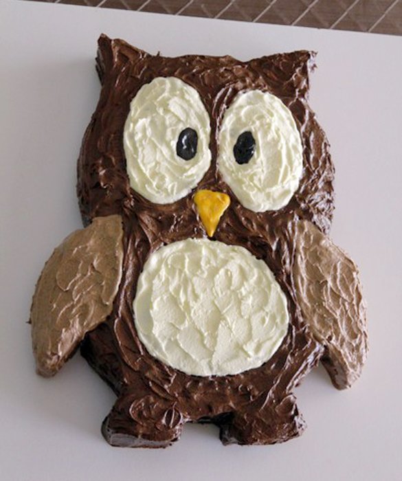 Easy to Make Owl Birthday Cakes