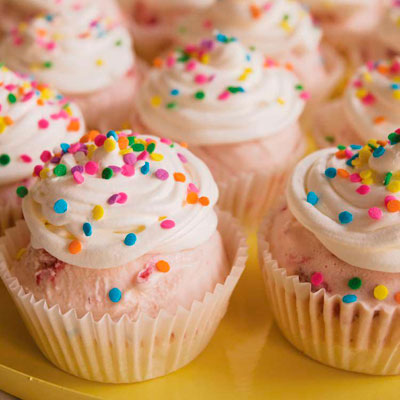 Strawberry Ice Cream Cupcakes