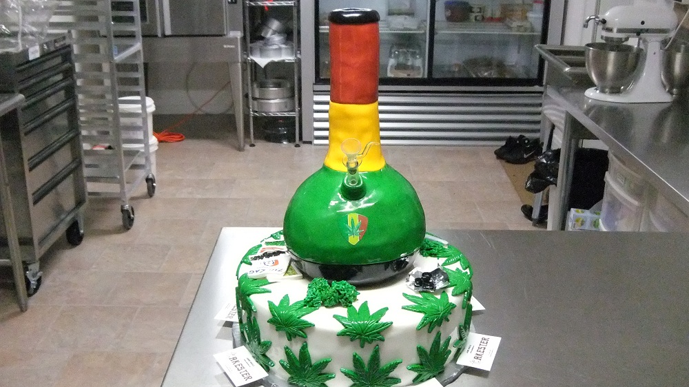 Bong Birthday Cake