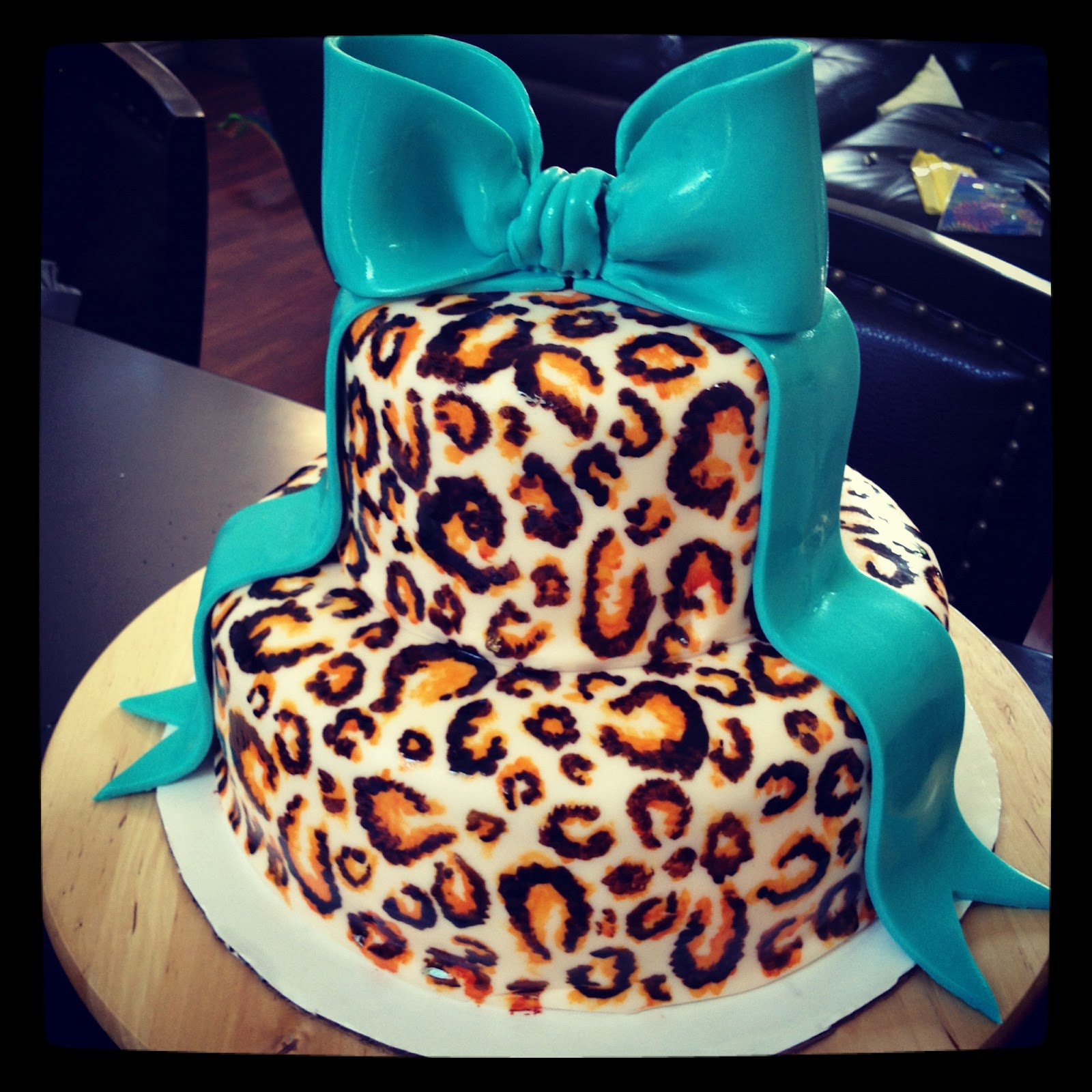 11 Photos of Animal Print Bday Cakes