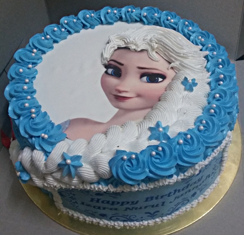 Elsa Frozen Cake