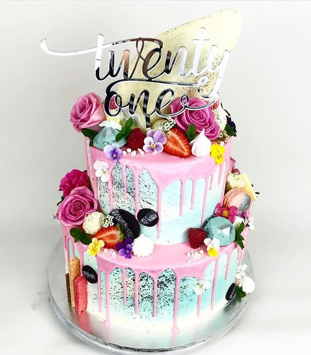 Girls 21st Birthday Cake Ideas