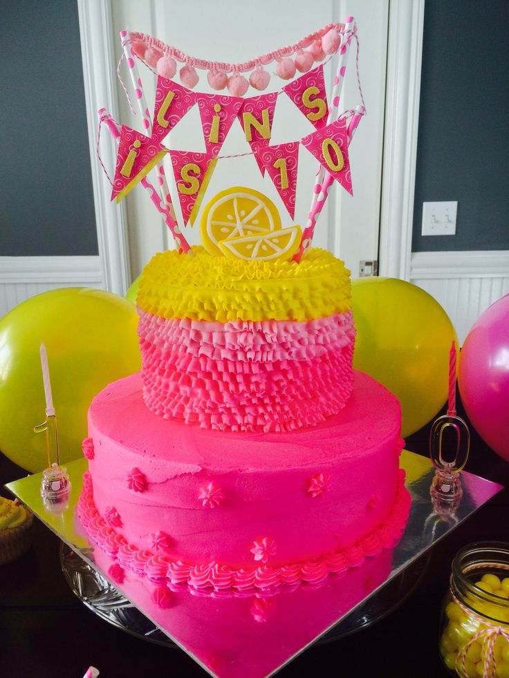 8 Photos of Lemonade Birthday Cupcakes