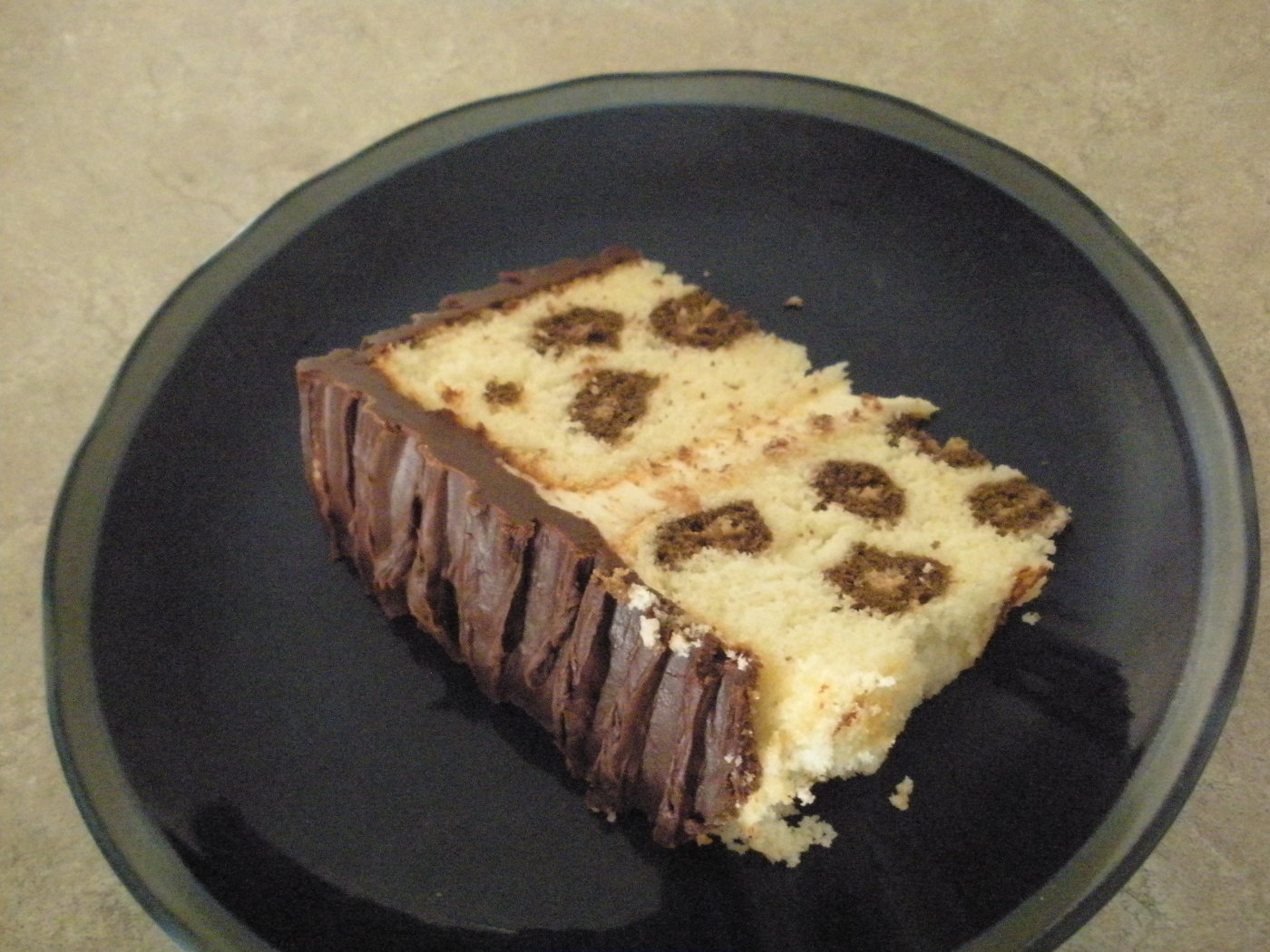 Leopard Print Inside Cake