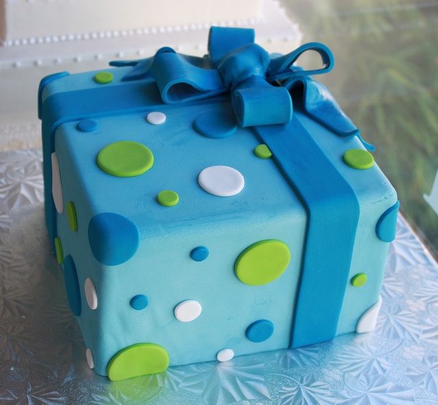 Polka Dot Present Cake