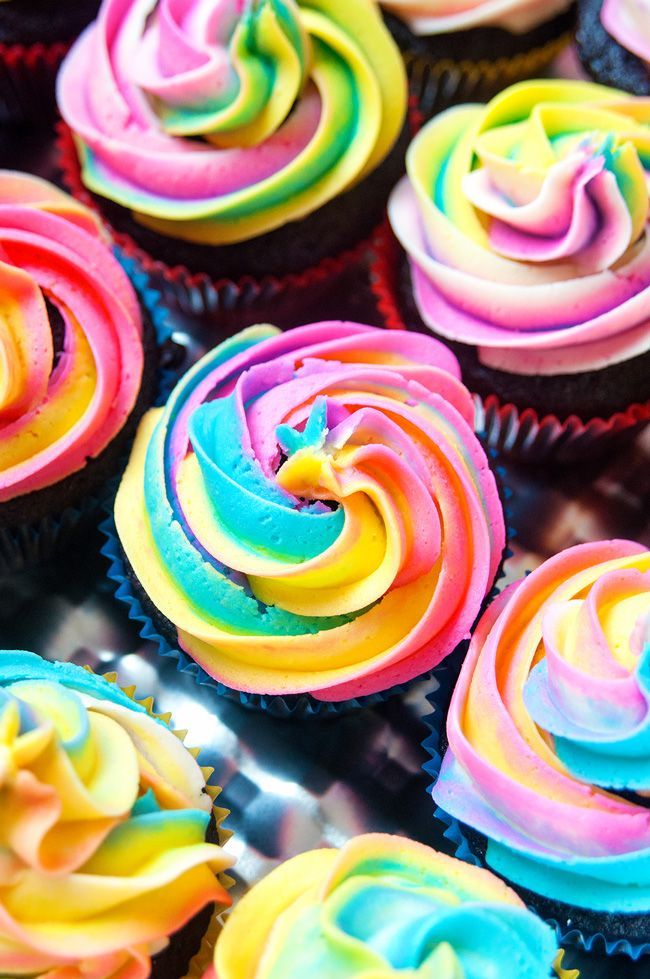 Rainbow Swirl Buttercream Cupcakes