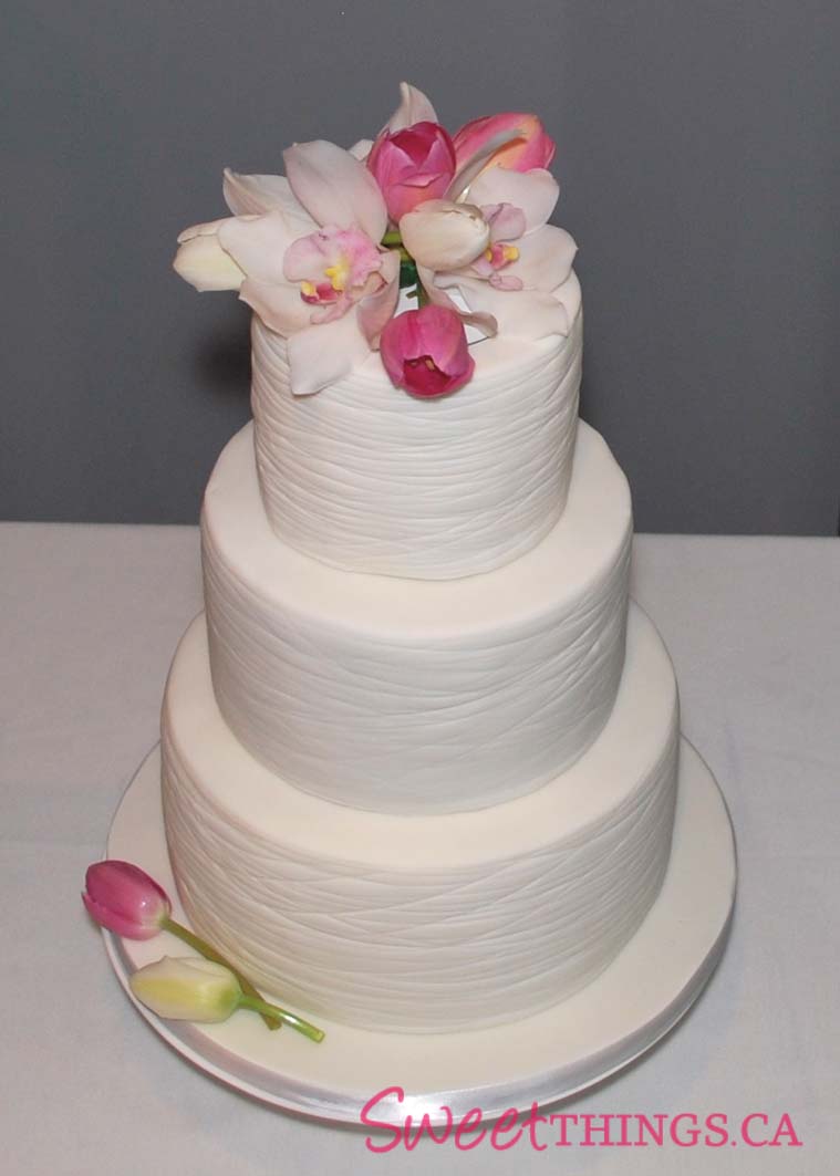 Simple Elegant Wedding Cake