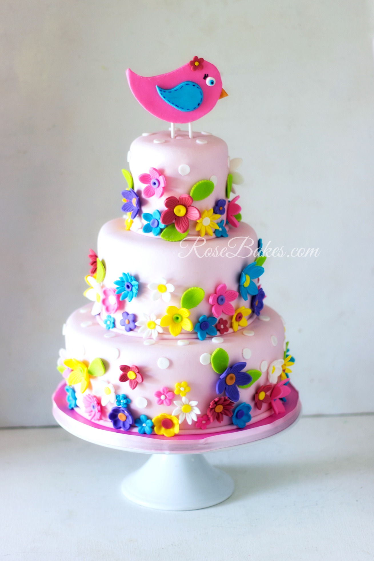 10 Photos of Hearts For 1 Year Old Girl Birthday Cakes And Flowering Glittering