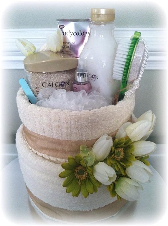 5-towel-cakes-for-women-photo-towel-gift-basket-ideas-girl-baby