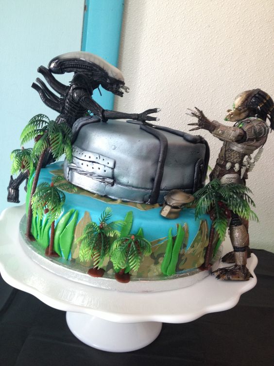 10 Photos of AVP Birthday Cakes