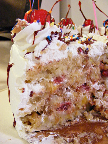 Banana Split Cake Recipe