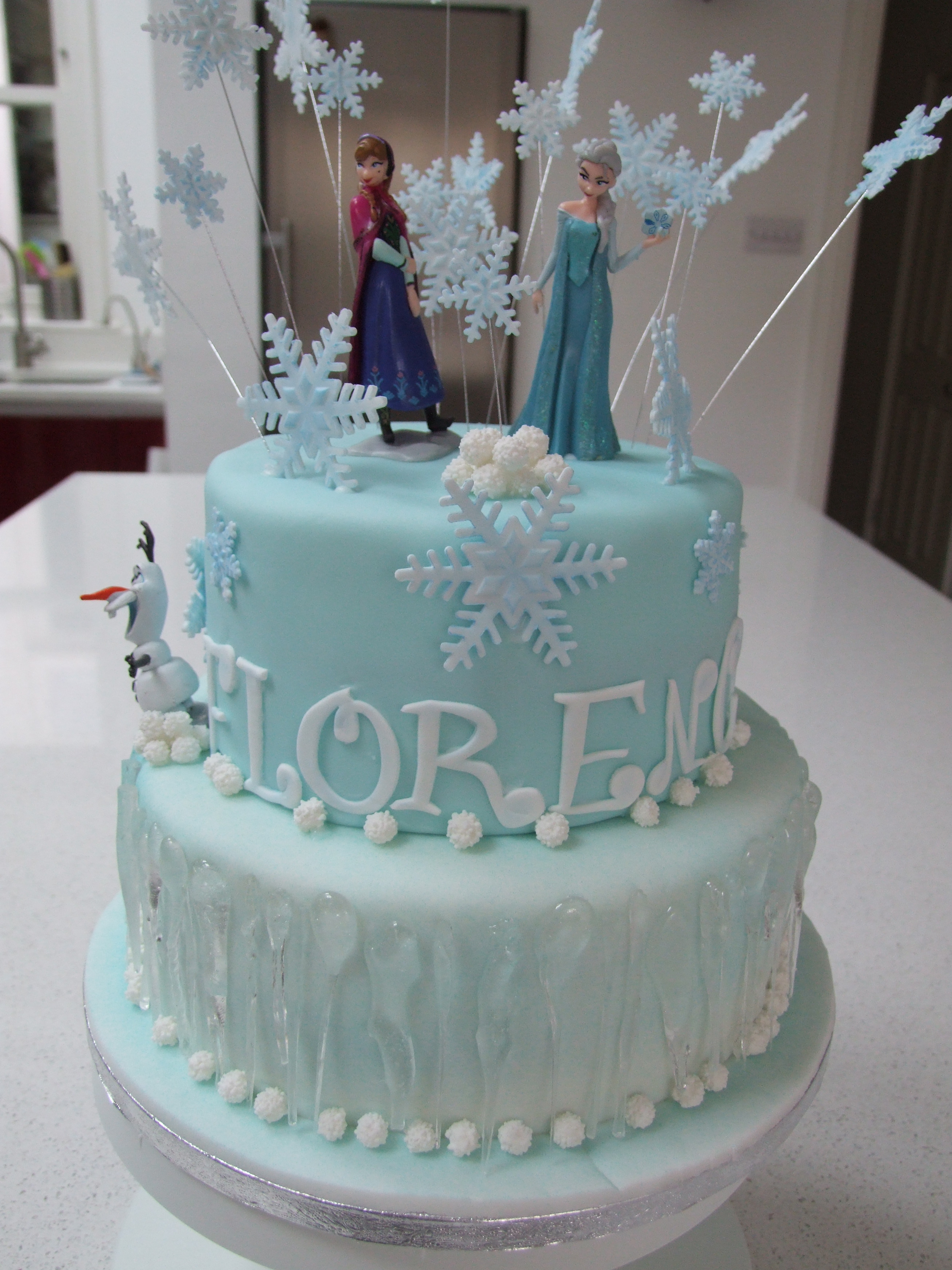 Disney Frozen Cake