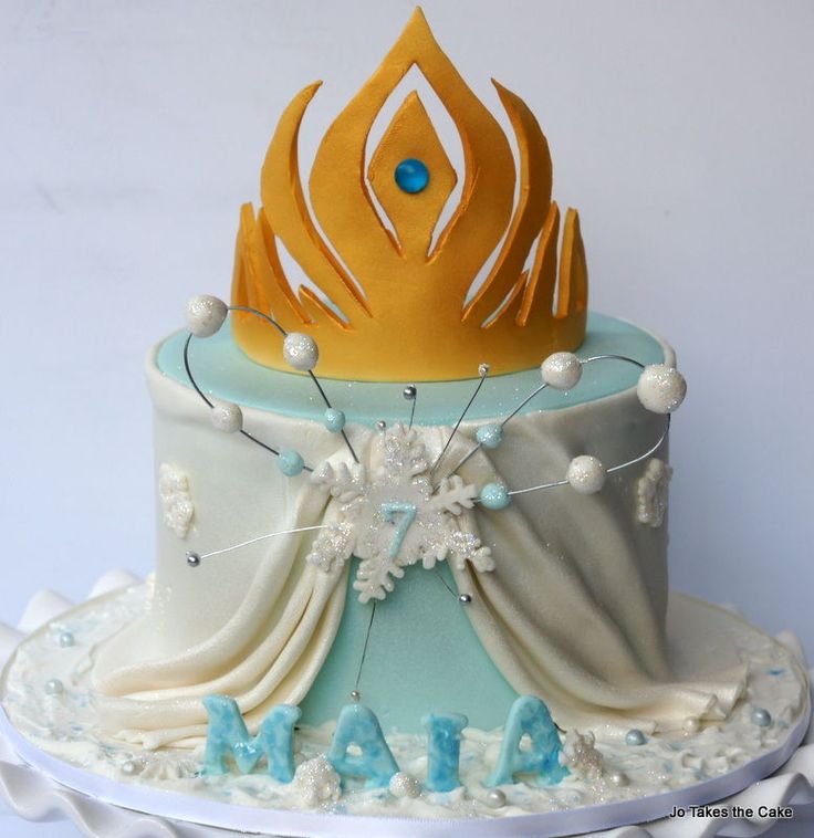 7 Photos of Tiara Frozen Cakes