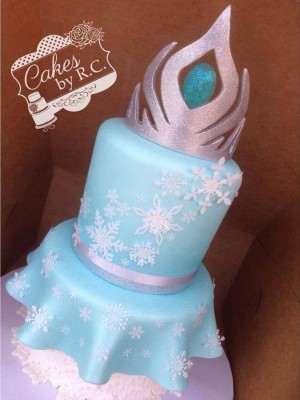 Frozen Cake with Tiara