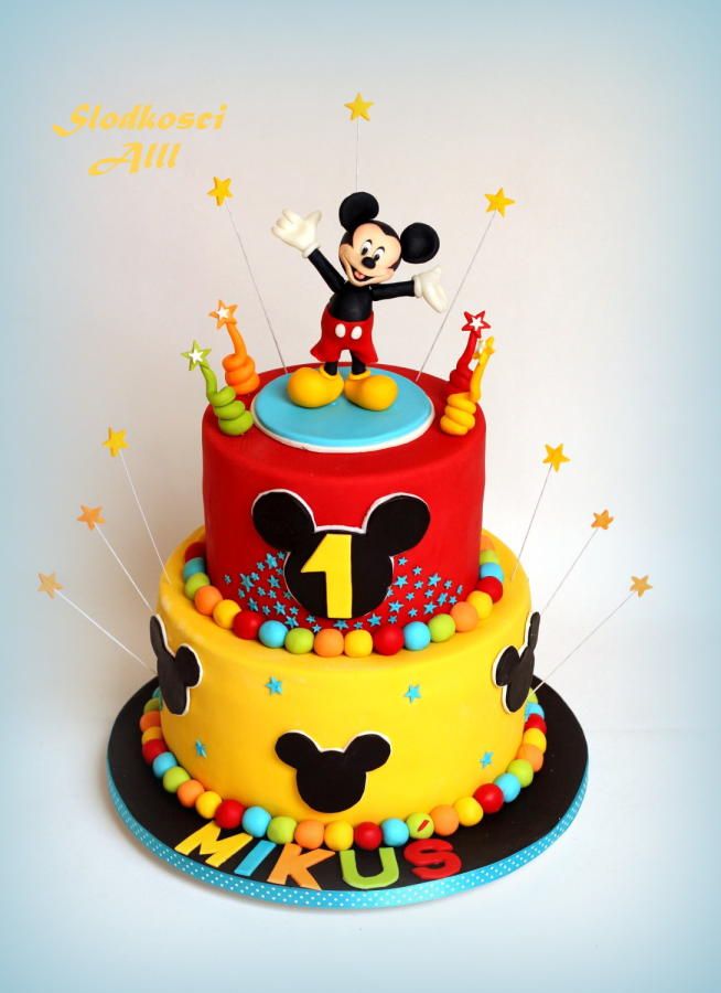 Mickey Mouse Cake