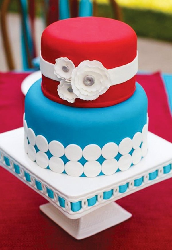 Red White and Turquoise Wedding Cake