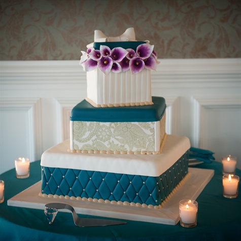 Wedding Cake Shaped Gift