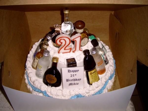 12 Photos of Guys Birthday Cakes