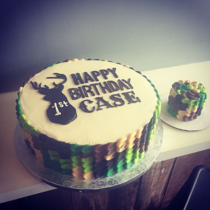 Deer Hunting Themed Birthday Cakes