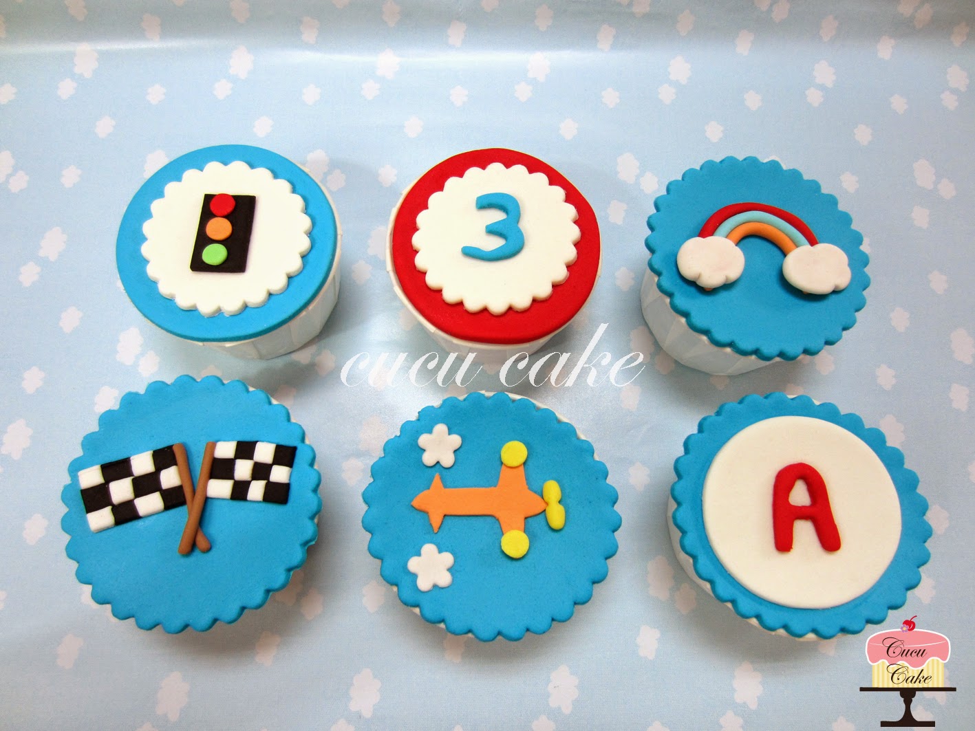 Disney Planes Cupcake Cake