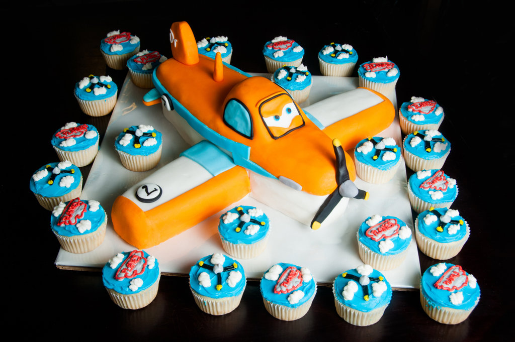 10 Photos of Disney Planes Themed Cupcakes