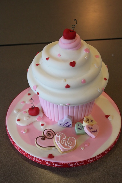 Jumbo Cupcake Cake