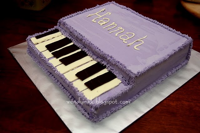 Piano Cake