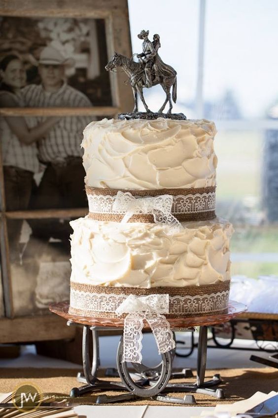 Rustic Country Wedding Cake