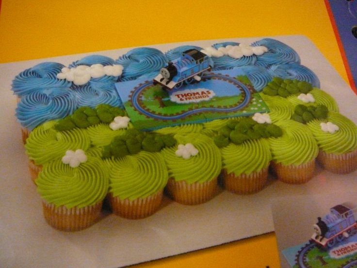 Thomas Cupcake Cake